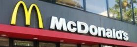 飲食店　マクドナルド　川崎初山店（飲食店）まで322m