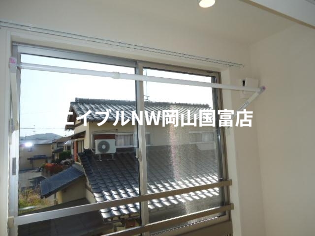 バルコニー　室内物干し