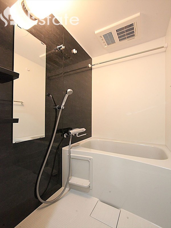 バス・シャワールーム　バスルーム