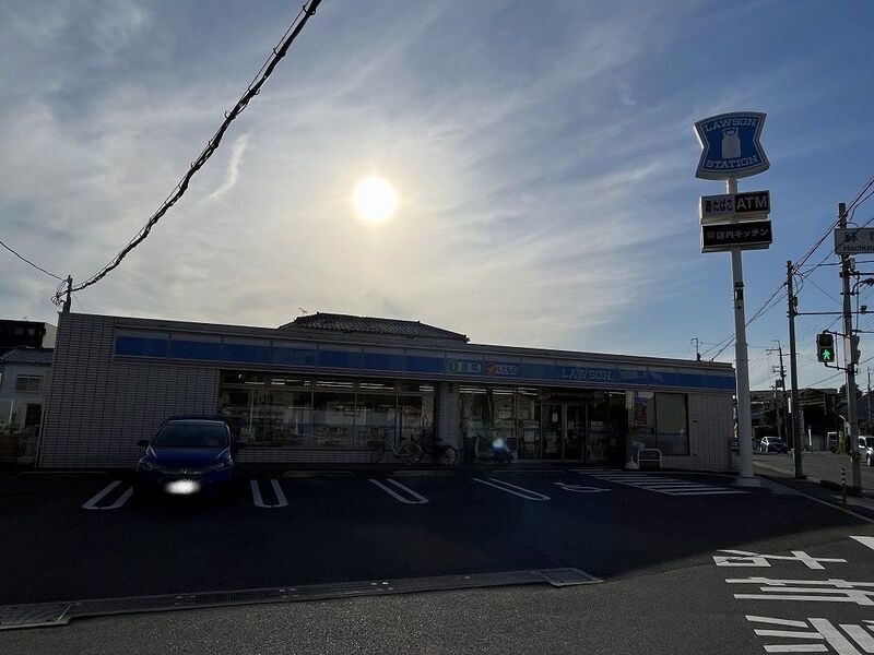 コンビニ　ローソン池田鉢塚2丁目（コンビニ）まで188m