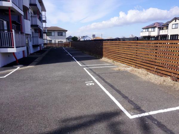 駐車場　駐車場