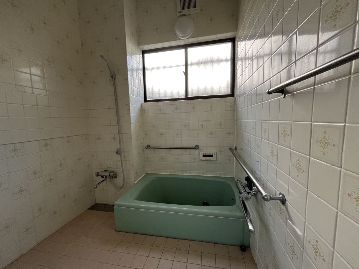 バス・シャワールーム　きれいなお風呂です♪