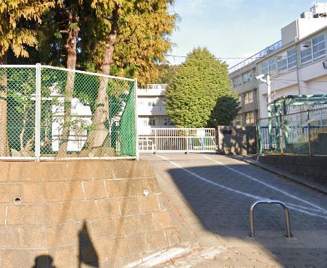 小学校　横浜市立城郷小学校（小学校）まで558m