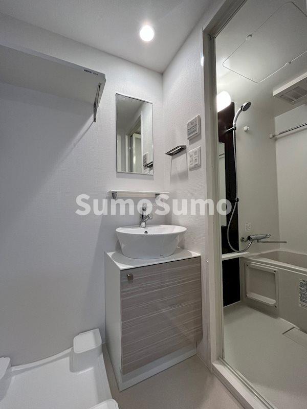 洗面設備　脱衣スペースもあります