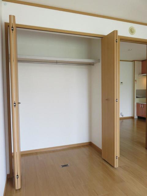 収納　クローゼット