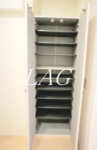 収納　シューズボックスです。