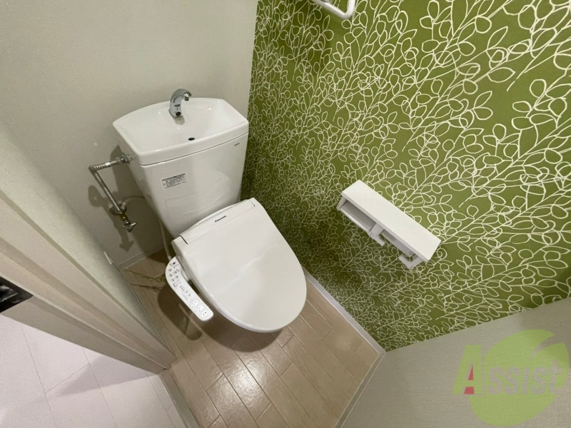 トイレ　こちらはトイレです。清潔感があり、安心して使用できます。