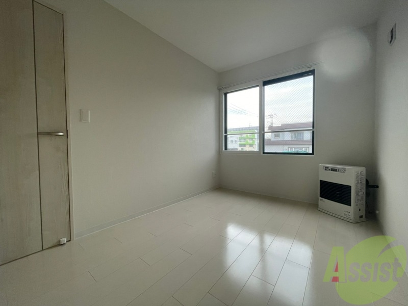 その他部屋・スペース　寝室です。部屋をどう使うかはあなた次第です！