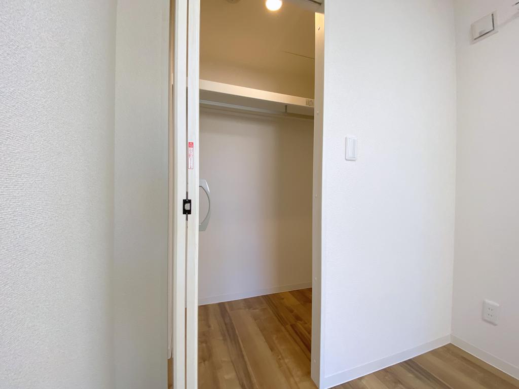 収納　ウォークインクローゼットです☆