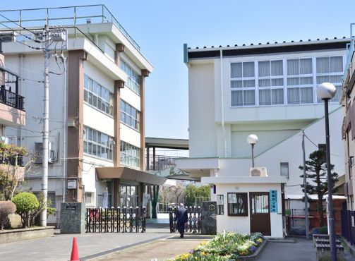 小学校　荒川区立尾久西小学校（小学校）まで439m