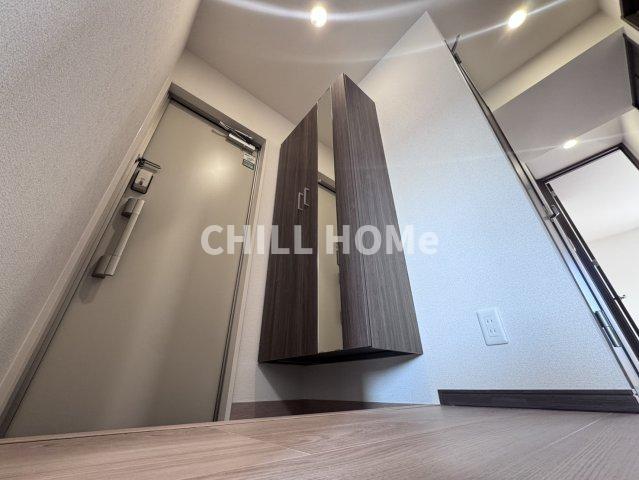 玄関　当社、チルホームのHPもご覧ください(^^)/物件情報多数♪