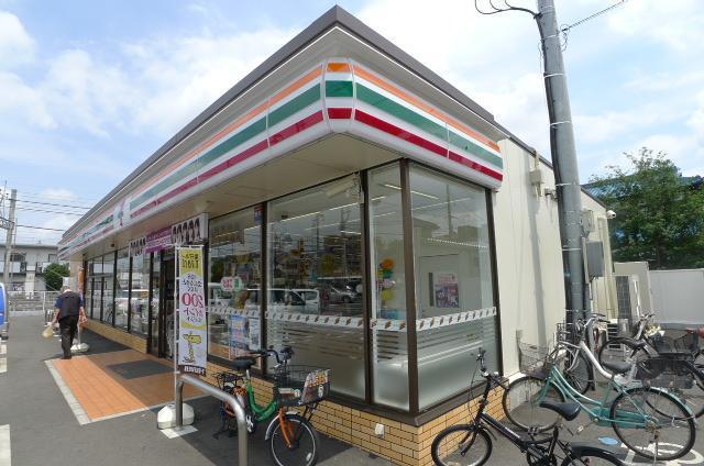 コンビニ　セブンイレブン（コンビニ）まで350m