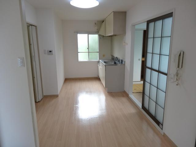 キッチン　家具の配置がしやすいです。