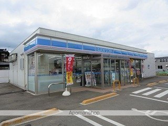 コンビニ　ローソン矢巾町藤沢店（コンビニ）まで526m