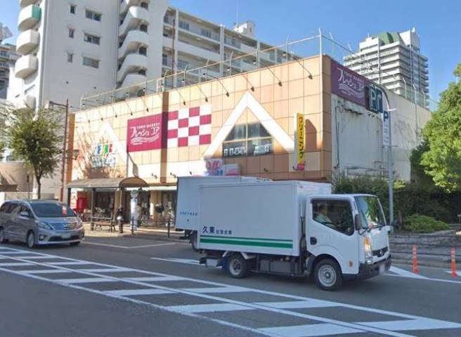 スーパー　フレッシュコア（スーパー）まで452m