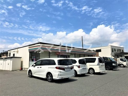 コンビニ　セブンイレブン 柏吉野沢店（コンビニ）まで215m