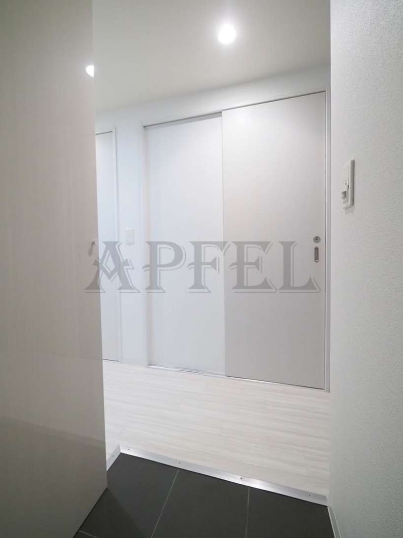 玄関　アルバス