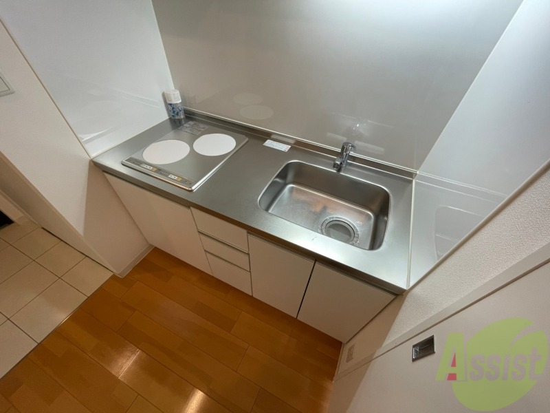 キッチン　シンプルなキッチンです。お手入れも楽々ですね！