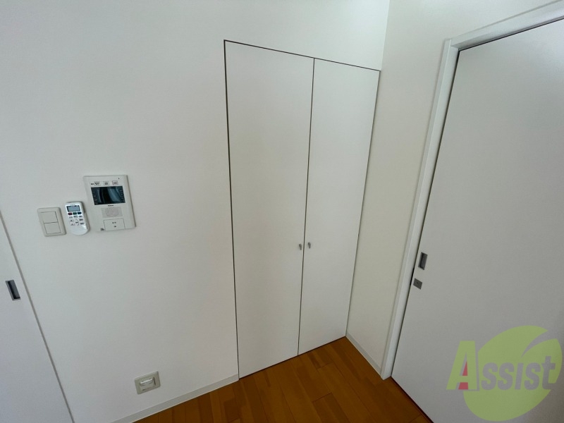 収納　クローゼットがありました。お洋服や荷物はここへ