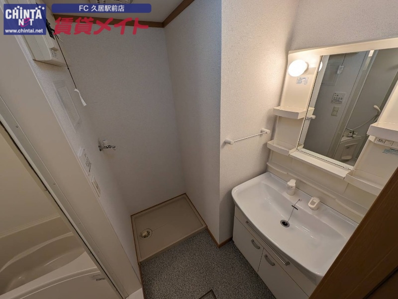 洗面設備　同タイプ部屋写真です。