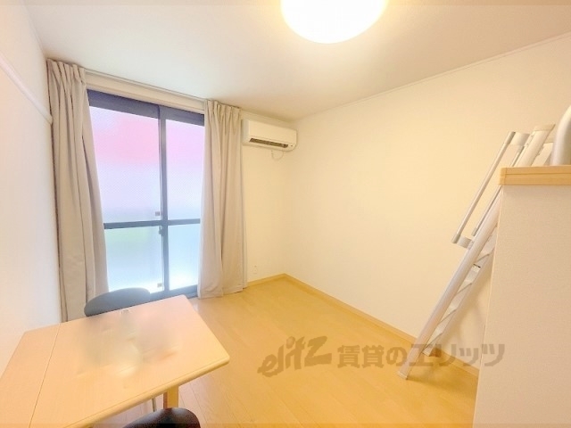 居室・リビング　洋室