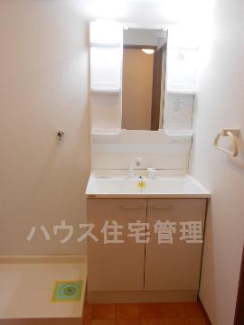 洗面設備　洗髪洗面化粧台