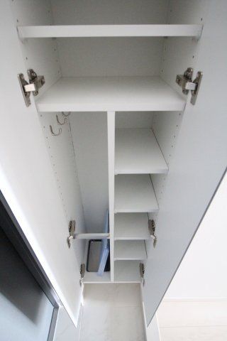 収納　（別タイプ参考写真）レーヴ飛鳥山フェルクルール　北区滝野川2