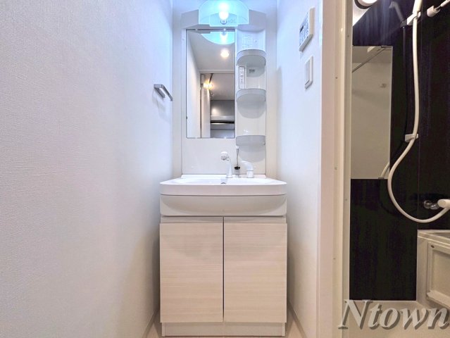 洗面設備　独立洗面台で身支度をすべて済ませてしまいましょう