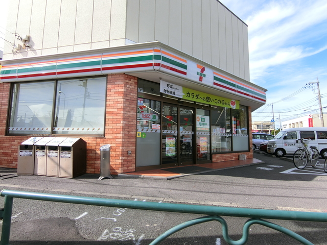 コンビニ　セブンイレブン足立椿2丁目店（コンビニ）まで237m