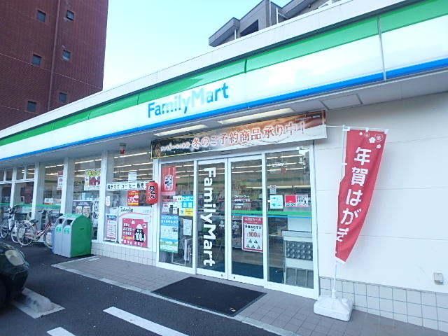 コンビニ　ファミリーマート中幸町三丁目店（コンビニ）まで431m