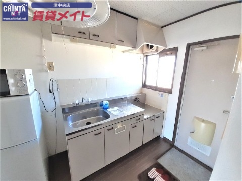 キッチン　同物件別室写真