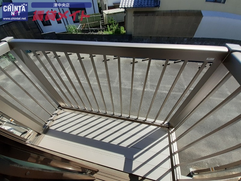 バルコニー　同物件別室写真