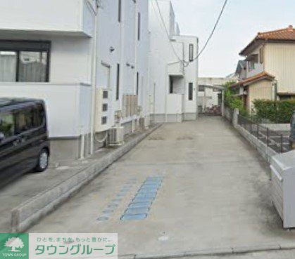 エントランス　駐車場