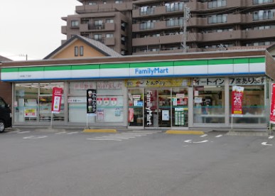 コンビニ　ファミリーマート 大和南二丁目店（コンビニ）まで1428m