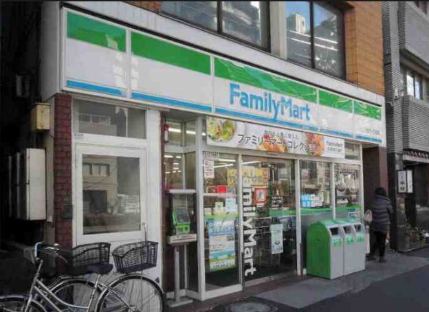 コンビニ　ファミリーマート牡丹一丁目店（コンビニ）まで155m