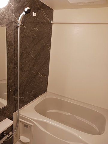 バス・シャワールーム　お風呂です