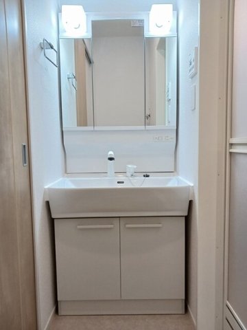 洗面設備　広い洗面スペース