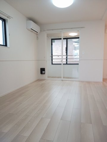 居室・リビング　使いやすい居間です