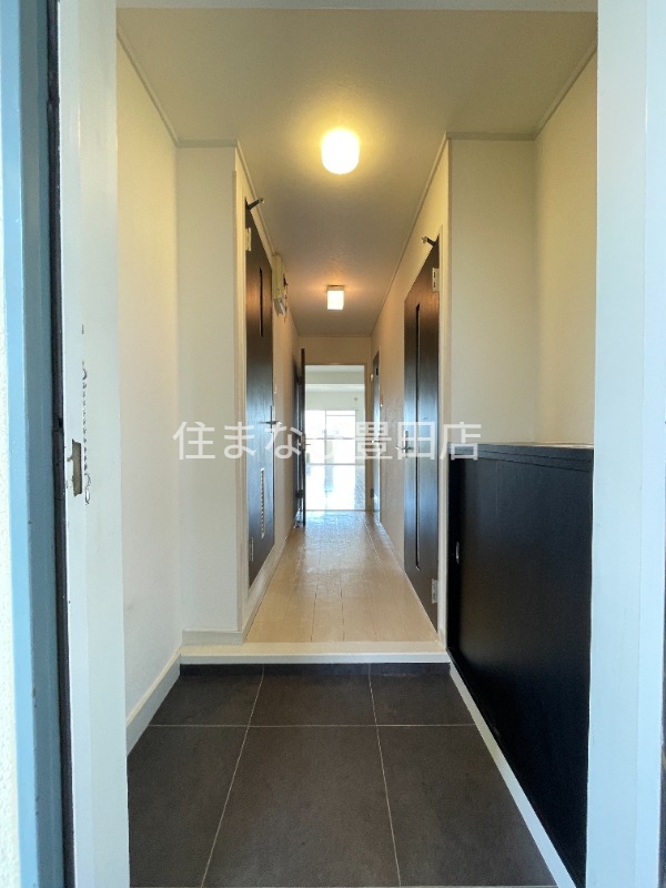 玄関　反転同型タイプ