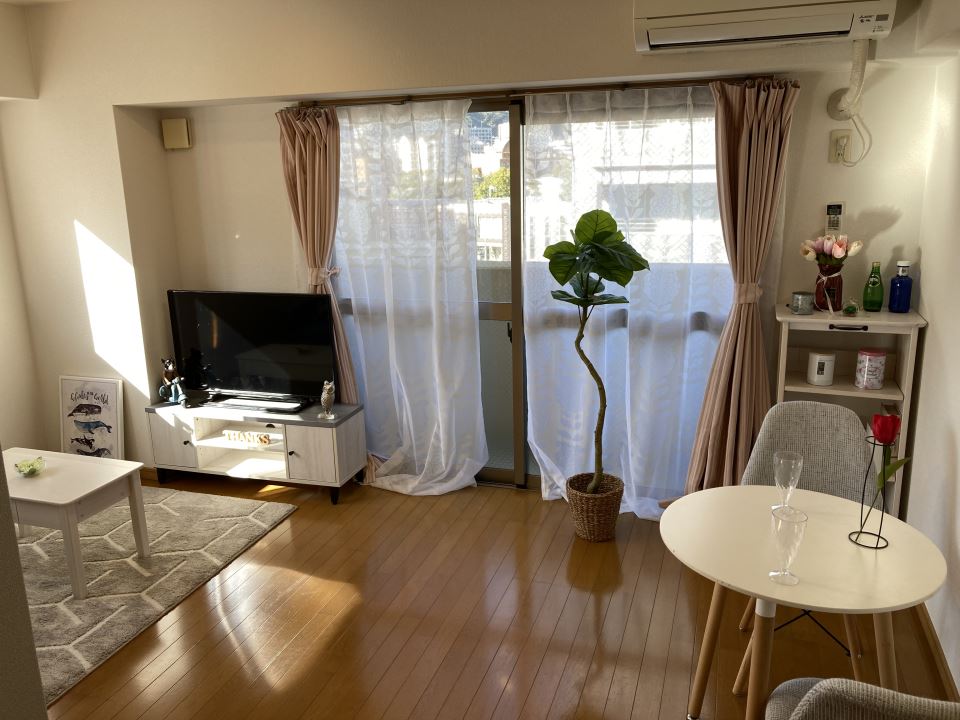 居室・リビング　同タイプ６０５号の家具配置イメージです