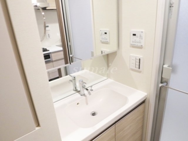 洗面設備　独立洗面台です！