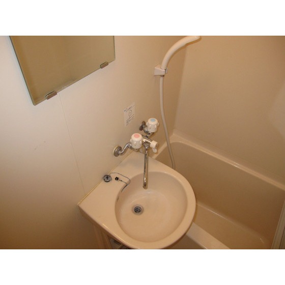 バス・シャワールーム　現状優先