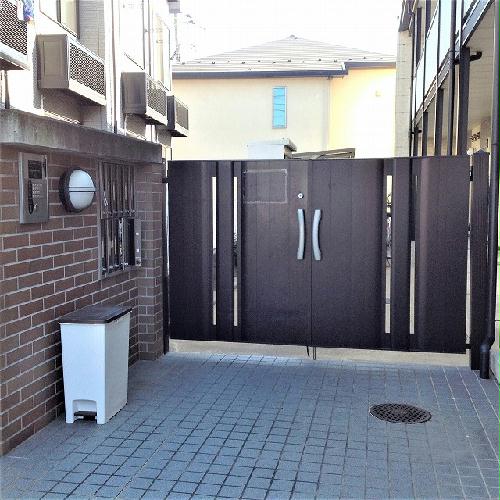 セキュリティ　オートロックゲート付き。