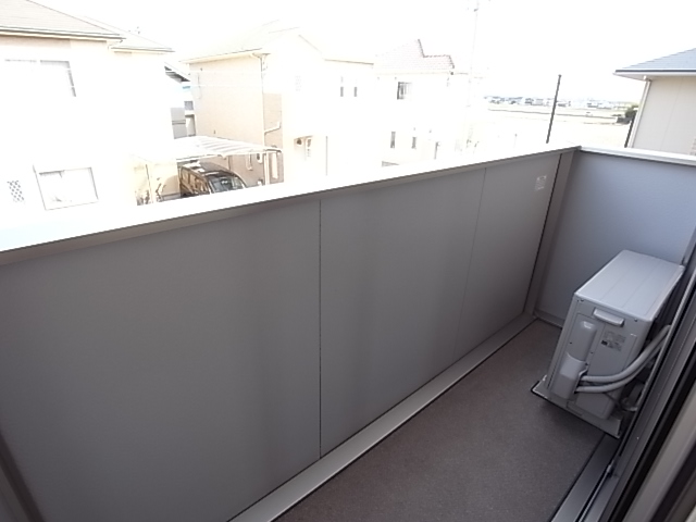 バルコニー　同メーカーの類似写真です