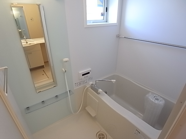 バス・シャワールーム　同メーカーの類似写真です