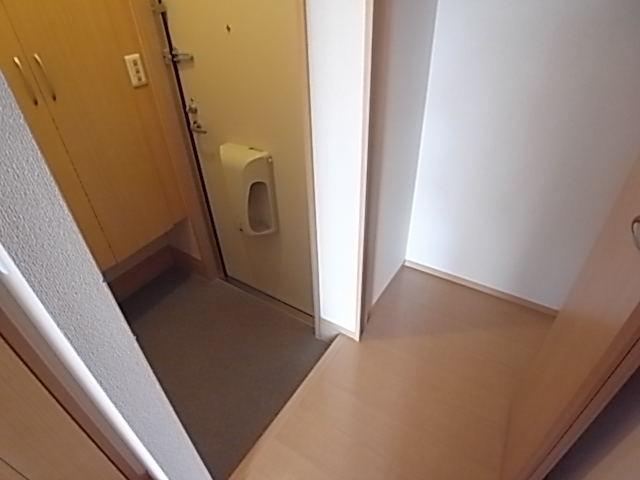 玄関　同メーカーの類似写真です