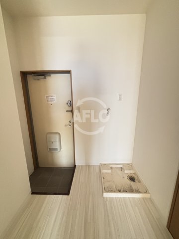 玄関　レスポワル新町　玄関