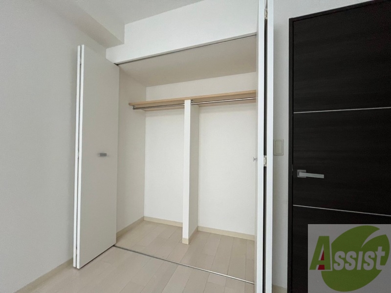 収納　寝室の収納です。部屋がすっきり片付きます。