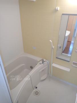 バス・シャワールーム　追焚　乾燥機能完備