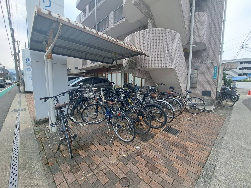 駐車場　駐輪場